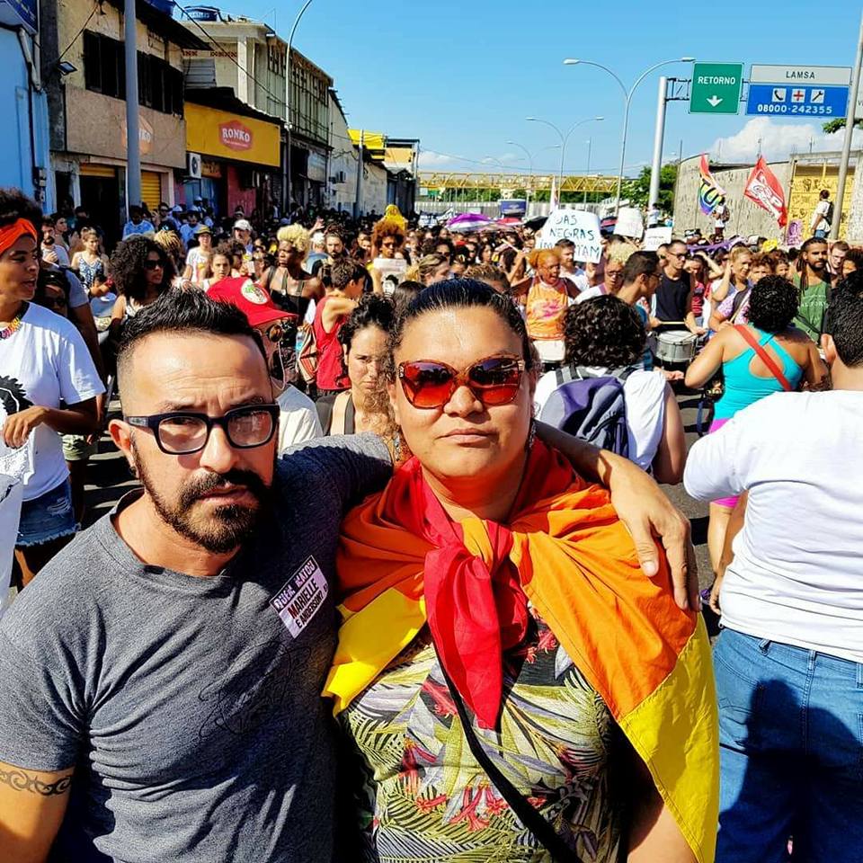 Gilmara Cunha na Marcha pela Marielle na Maré - Reprodução Facebook
