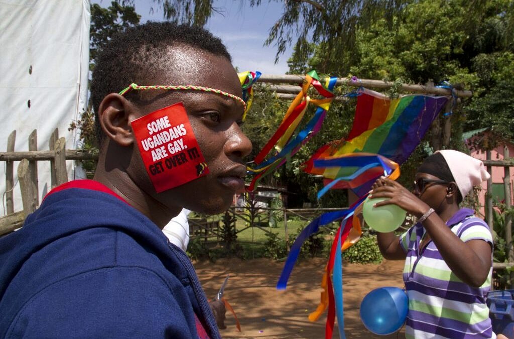 “Mate os gays”: Uganda cria lei que determina pena de morte para LGBTs