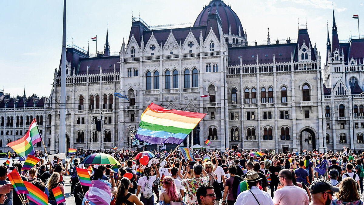 Hungria aprova lei que equipara pedofilia à “promoção da homossexualidade”