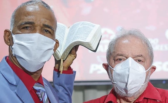Lula defende foto com pastor que prega a “cura gay”