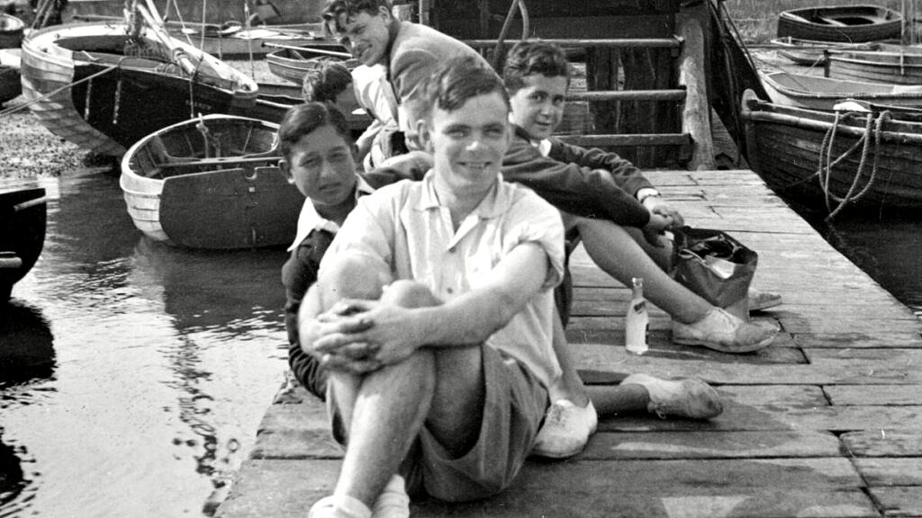 Turing dava sinais de sua genialidade desde a infância e juventude (Foto: Reprodução)