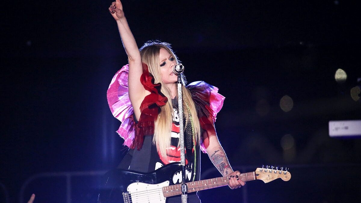 Avril Lavigne anuncia show solo no Brasil em 2022 [Foto: Manny Carabel/Getty Images]