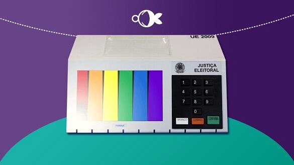 Urna eletrônica decorada com a bandeira do Orgulho LGBTI+ (Foto: Híbrida)