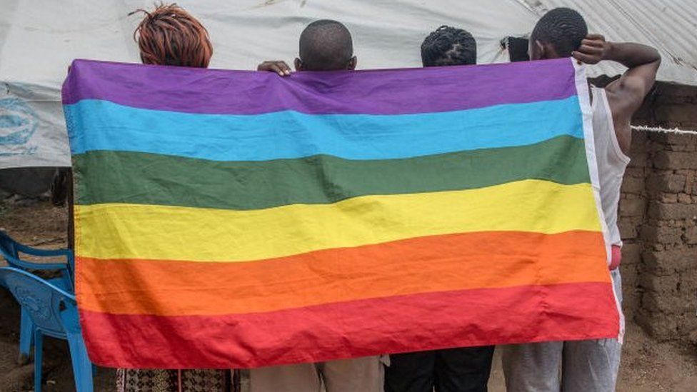 Lei da Uganda criminaliza pessoas LGBTQIA+ com pena de morte (Foto: Sally Hayden | Zuma)