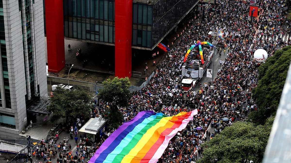 Parada do Orgulho LGBTQIA+ de SP anuncia data para 2023