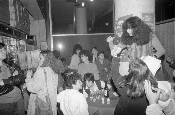Ferro's Bar na década de 1980 [Foto: Acervo Folha de São Paulo/Reprodução]