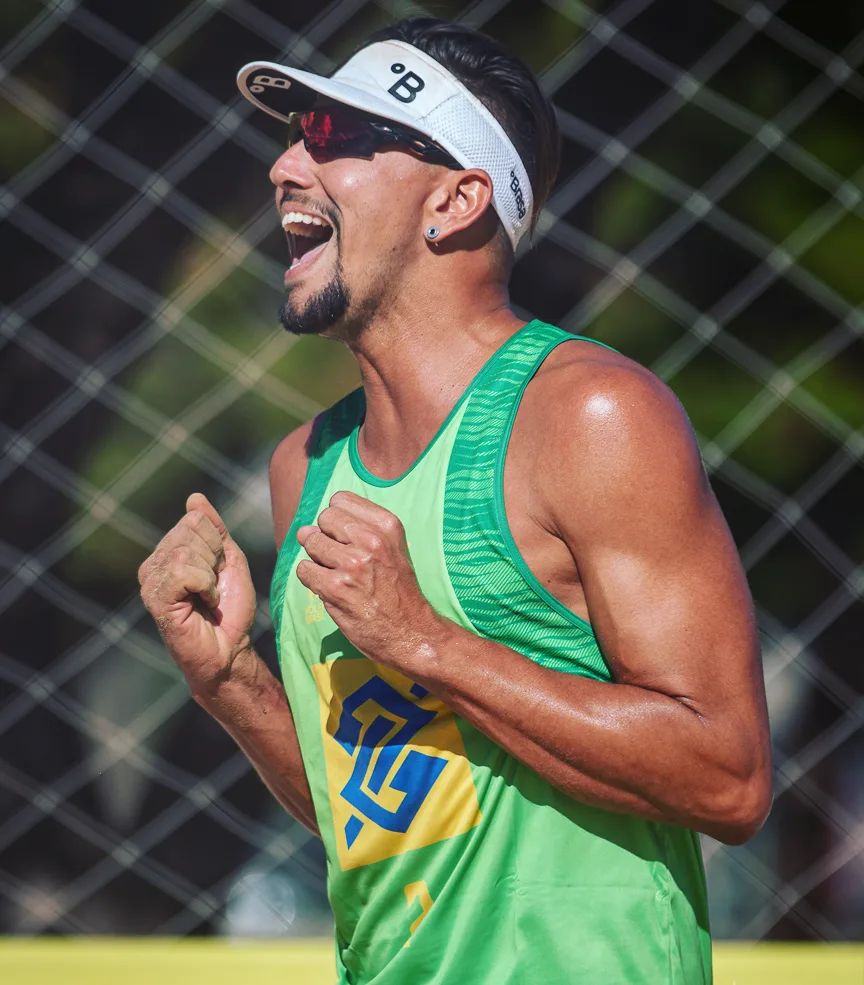 Anderson Melo foi vítima de homofobia em partida do Circuito Brasileiro de Vôlei de Praia (Foto: Reprodução | Instagram)