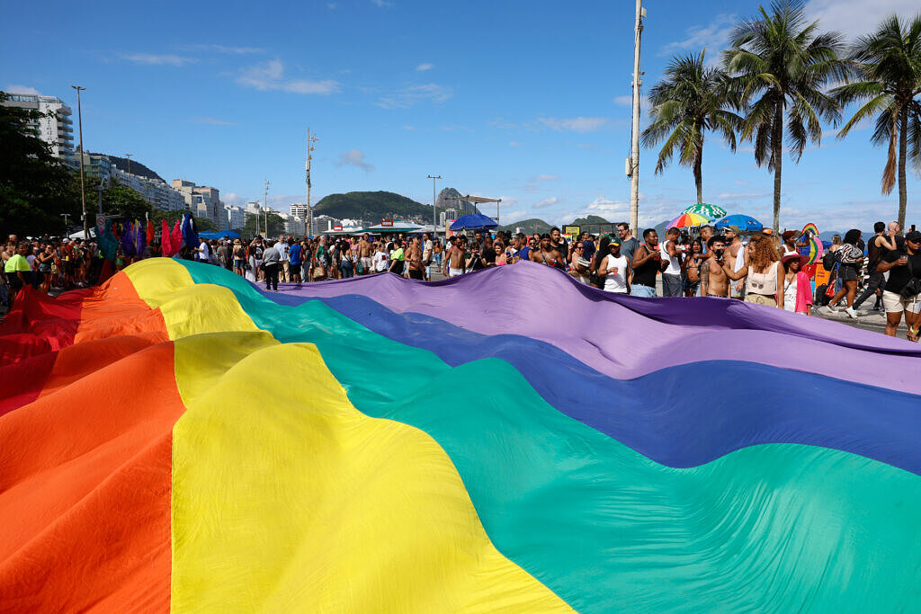 Mais de 800 mil pessoas estiveram na Parada do Orgulho LGBTI+ do Rio (Foto: Fernando Frazão/Agência Brasil)