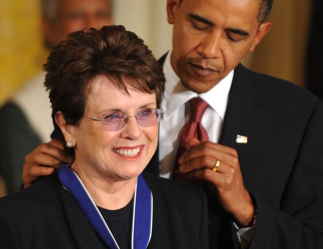 Billie Jean King condecorada pelo presidente Barack Obama com a Medalha da Liberdade (Foto: Instagram/Reprodução)